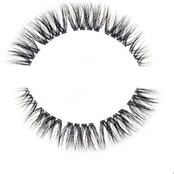 Urban Doll Petite lashes - Picture 2 of 5